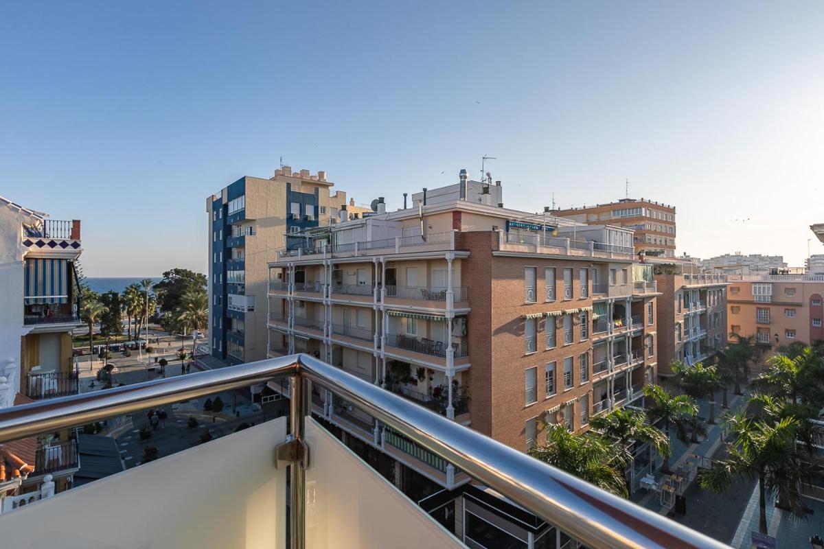 Apartamentos Guerrero Torre Del Mar Exteriér fotografie